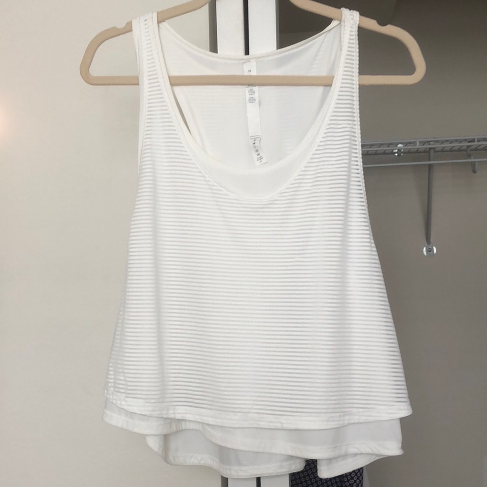 Lululemon cropped tank